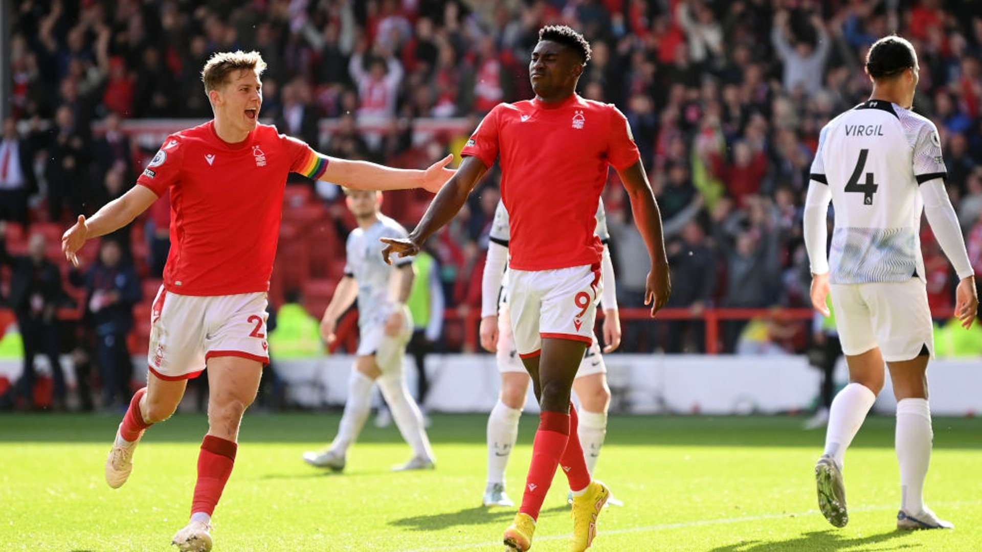 惊艳表现与 惊艳表现与